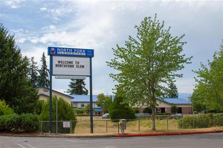 Photo: Front of North Fork Elementary